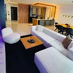 Design-villa Mit Privatem Pool & Stimmungsvoller Beleuchtung * Linz