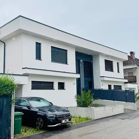 Вілла Design-villa Mit Beheiztem Pool & Stimmungsvoller Beleuchtung *