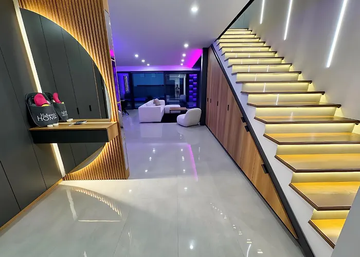 Design-villa Mit Privatem Pool & Stimmungsvoller Beleuchtung Villa *