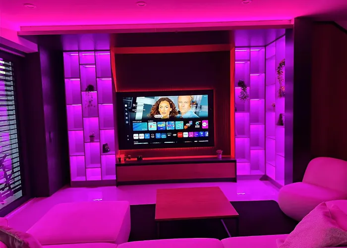 Design-villa Mit Privatem Pool & Stimmungsvoller Beleuchtung * Linz