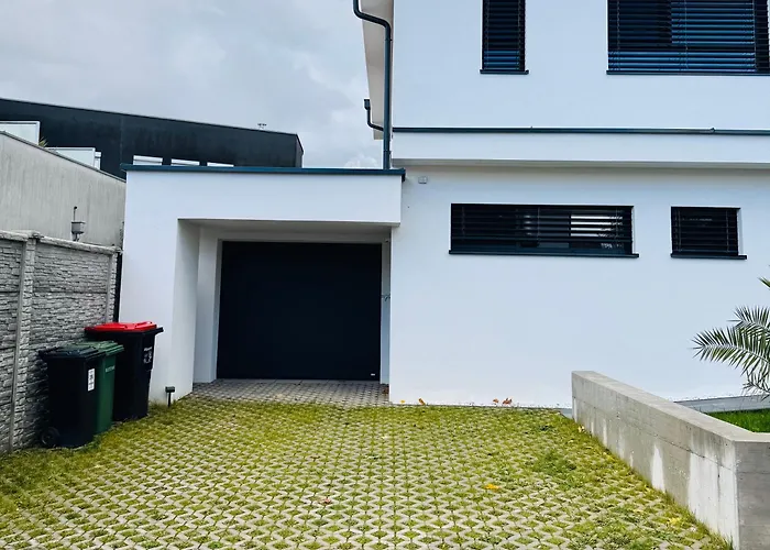 Villa Design-villa Mit Privatem Pool & Stimmungsvoller Beleuchtung Linz